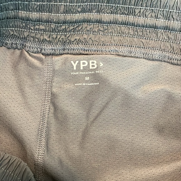 Abercrombie YPB Motion Tek Lined Shorts - SZ Medium - Picture 3 of 5